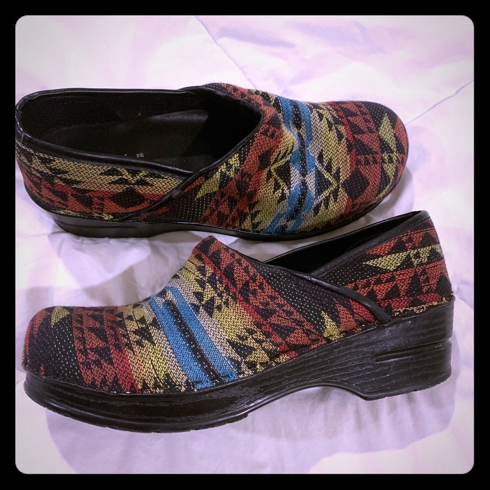 Women’s Bjorndal Clogs Size 8